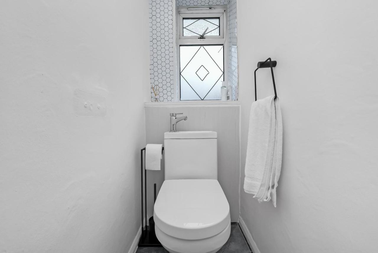 Stylish Excel 3 Bedroom Flat Londres Exterior foto